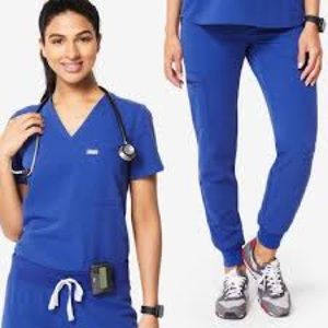 FIGS Winning Blue Catarina Top & Zamora Pant Set